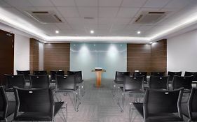 Hotel Neo Gubeng By Aston